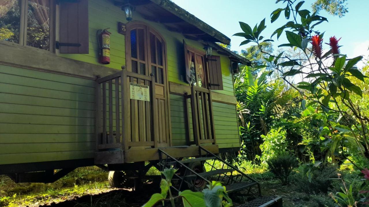 Hosteria La Roulotte - Mindo Ngoại thất bức ảnh